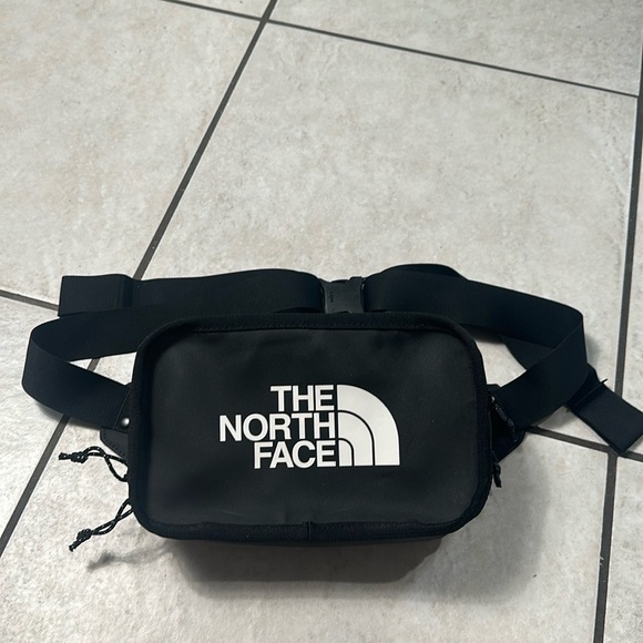 The North Face Explore BLT 3L Lumbar Pack - Picture 2 of 16